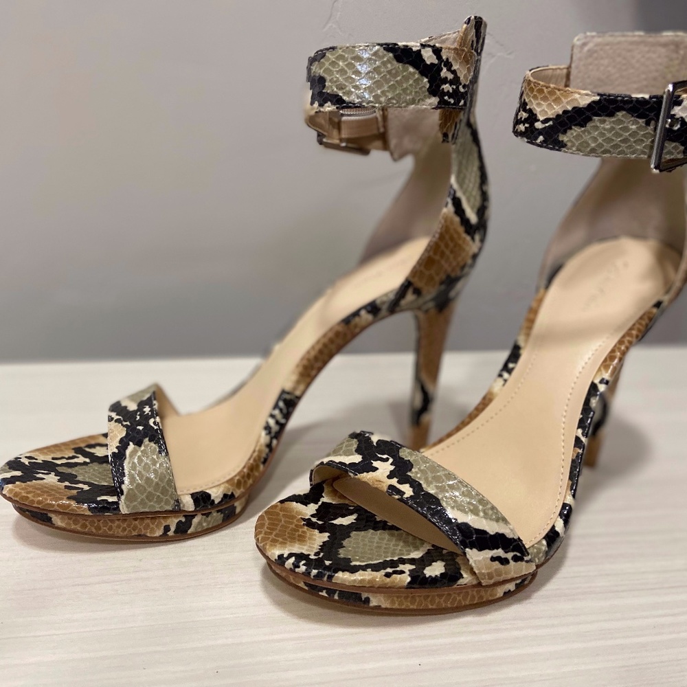 Sexy Calvin Klein Snake Skin Textured Shoe Finery